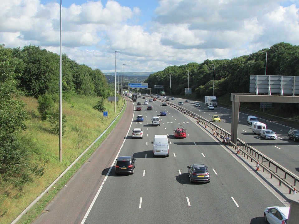 freeway 650006 960 720 - Top Tips Before You Set Out On The Road